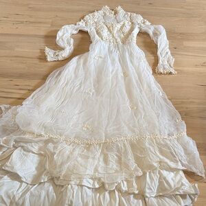 Vintage wedding dress floral lace overlay-long sleeve-Boho-Read